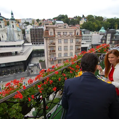 Romance Hotel