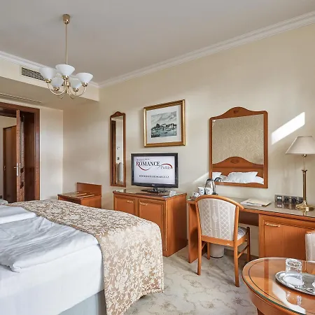 Hotel Romance 4*