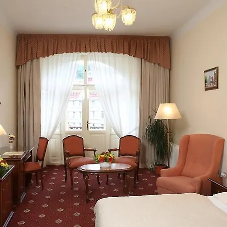 Romance Hotel